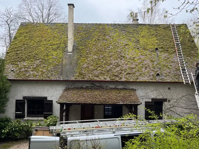 Toiture remise à neuf — toiture avant travaux